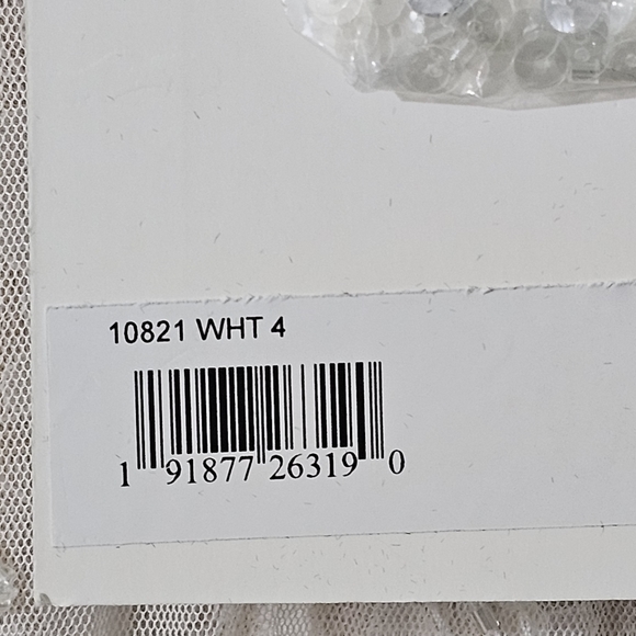 MAC DUGGAL Long Sleeve Foral Embellished White Wedding Gown Bridal Dress Size 4 - Picture 8 of 11